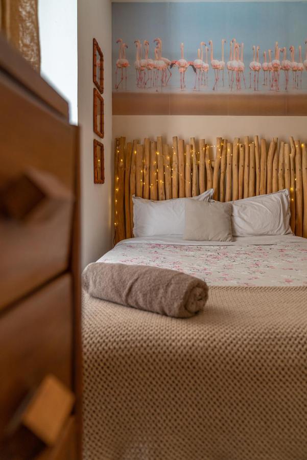 La Cabane Camarguaise En Centre Ville - Une Nuit A Nîmes Zewnętrze zdjęcie